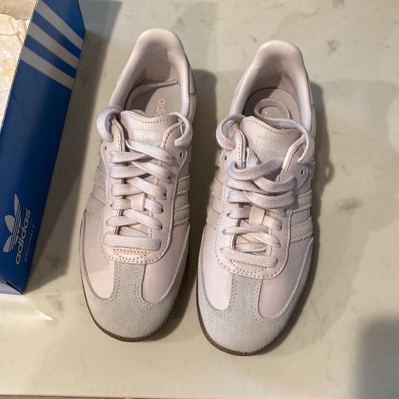 Shoes - New Adidas SAMBAS!!